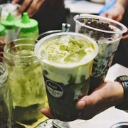 Rekomendasi Street Food Manis Andalan Pasar Santa yang Menggugah Selera