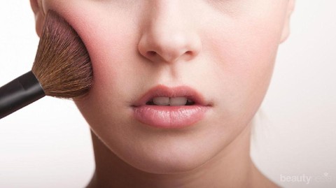 Waspada 5 Masalah Ini Dapat Terjadi Saat Kamu Malas Membersihkan Alat Makeup Waspada 5 Masalah Ini Dapat Terjadi Saat Kamu Malas Membersihkan Alat Makeup