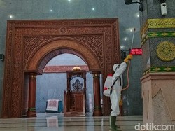 Corona Pandemik, Warga Crebon Diimbau Salat Id di Rumah Masing-masing