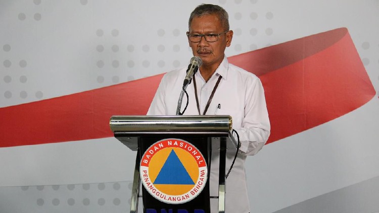 Data terbaru jumlah kasus positif virus Corona bertambah 81 orang sehingga total menjadi 450. Dari jumlah kasus tersebut terdapat 20 sembuh dan 38 meninggal.