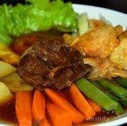 Punya Rencana Liburan ke Solo? Jangan Lupa Kunjungi Kuliner Murah nan Lezat Ini!