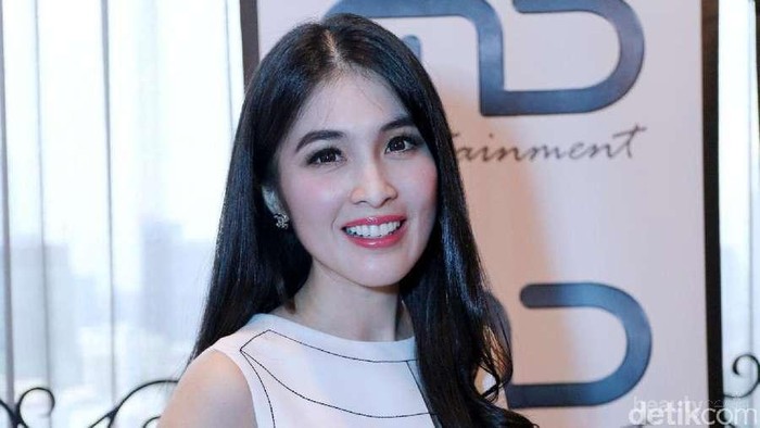 Wah, Ternyata Inilah Hobi Unik Selebriti Indonesia yang Bikin Heboh