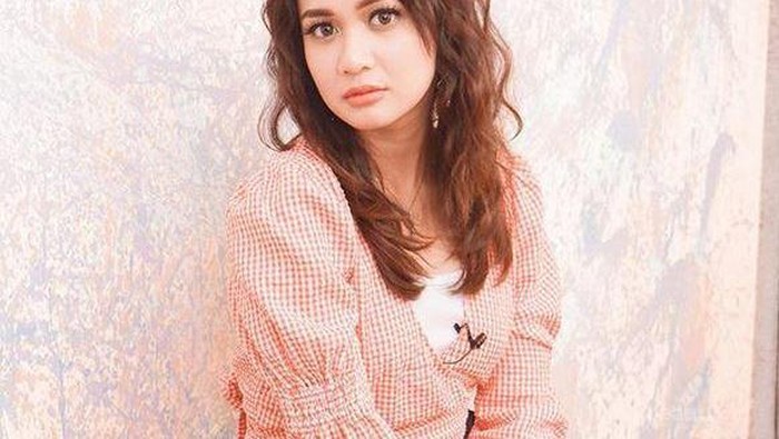 10 Potret Dea Anisa, Mantan Artis Cilik yang Berulang Tahun 4 Tahun Sekali 10 Potret Dea Anisa, Mantan Artis Cilik yang Berulang Tahun 4 Tahun Sekali
