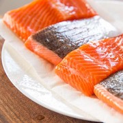 Sebelum Makan Sashimi, Simak Dulu Tips Mengolah Daging Ikan Salmon Ini!