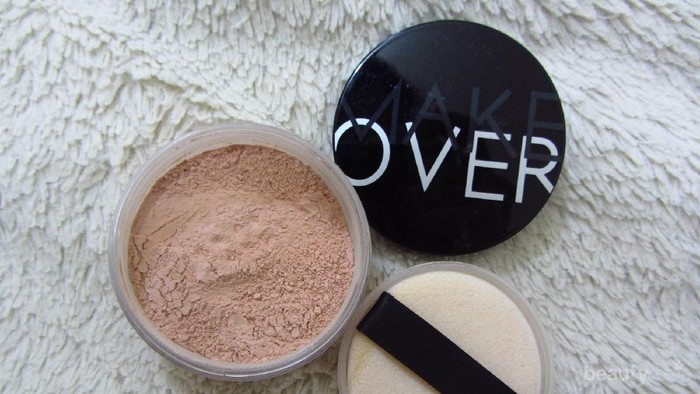 Tampilan Wajah Matte Bebas Kilap Hanya dengan Translucent Powder Rp100 Ribu Ini!