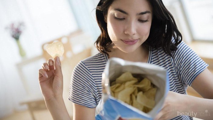 Hati-Hati! Wah, Ternyata Makanan dan Minuman Ini Menjadi Pemicu Kanker Payudara!