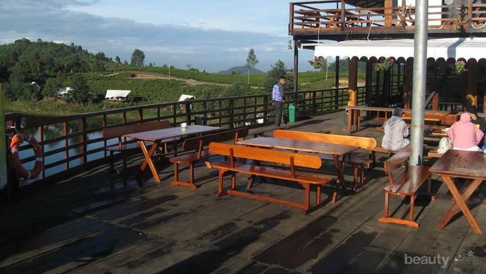 Bersantai dengan Pemandangan Alam yang Indah? Wajib ke 4 Cafe Ini Bersantai dengan Pemandangan Alam yang Indah? Wajib ke 4 Cafe Ini