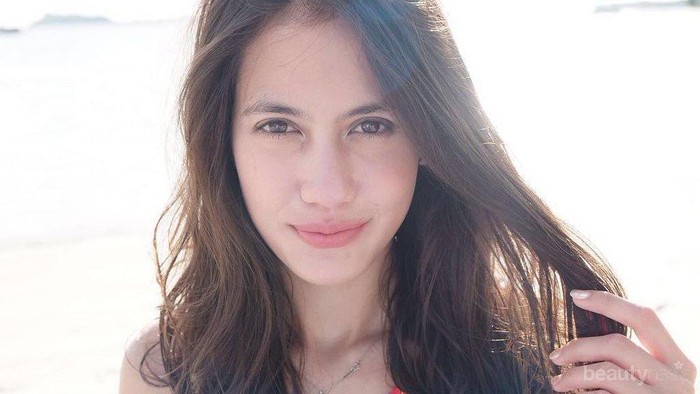 Rahasia Kulit Cerah Merona Pevita Pearce Ternyata Ada Pada Perawatan Malam Ini!