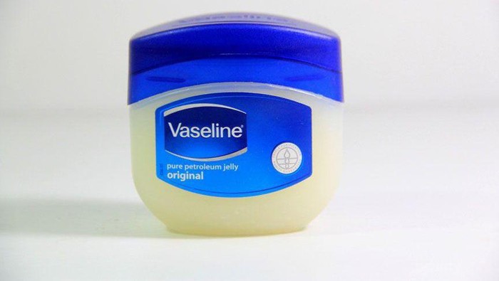 Hatihati! Begini Ciriciri Produk Vaseline Petroleum