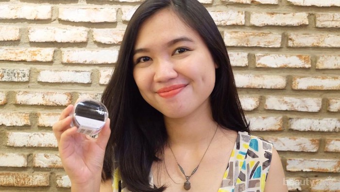 Alat Pembersih Travel Friendly & Praktis yang Ampuh Membuat Pori-pori Mulus