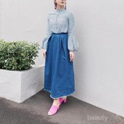 Ide Outfit Kondangan Hijabers dengan Padu Padan Jeans