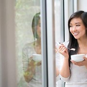 5 Makanan Anti Aging yang Bikin Kulit Kamu Kencang