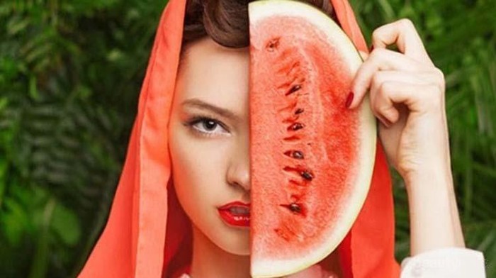 Cantik Tidak Perlu Mahal. Ini Manfaat Semangka untuk Kulit Wajah Kalian