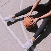 Keren, Ini Daftar Seleb Hollywood yang Dulu Jago Main Basket