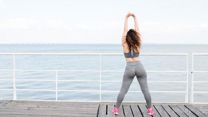 5 Peregangan Bokong yang Harus Dilakukan Setelah Duduk Lama