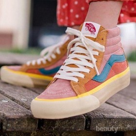 Malas Ribet Membersihkan Sepatu? Coba Atasi dengan Bahan Rumahan Ini