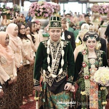 img-title 7 Rekomendasi Wedding Photography Terbaik dengan Hasil Foto yang Bagus