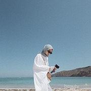 Simpel Tapi Keren, Ini 6 Inspirasi Outfit Liburan ala Gita Savitri