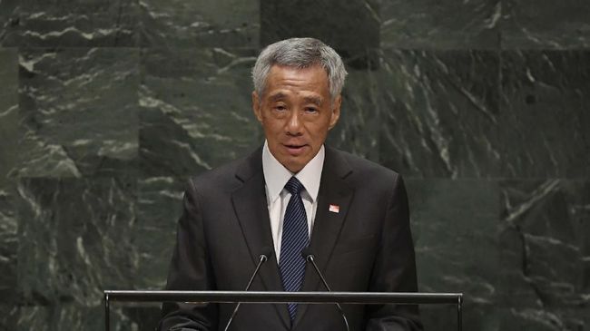 Singapura Akan Terima Vaksin Pfizer, PM Lee Disuntik Pertama PM Singapura Lee Hsien Loong mengumumkan bahwa dia beserta tim pemerintahan akan menerima vaksin Covid-19 buatan Pfizer-BioNTech gelombang pertama.