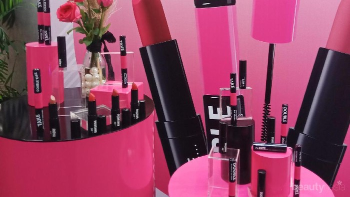 Jadikan Perempuan Lebih Percaya Diri, Silky Girl Luncurkan Maskara dan Lipstik dengan Pesan Inspiratif