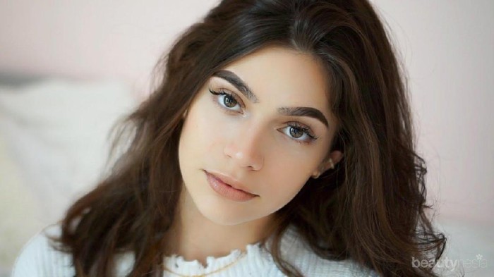 Kunci Make Up Natural agar Hasilnya Flawless dan Tidak Mencolok