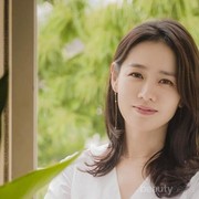 Son Ye Jin Sumbangkan Rp1,1 M untuk Kampungnya yang Terkena Wabah Virus Corona