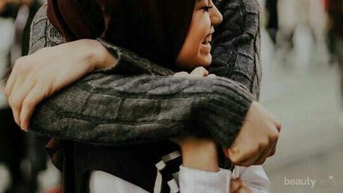 Tak Perlu Ragu, Ini Bukti Cinta Pria pada Wanita yang Tidak Kamu Sadari