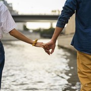Tipe INFJ Jadi yang Terbaik Saat Jalani Hubungan LDR, Ini Alasannya