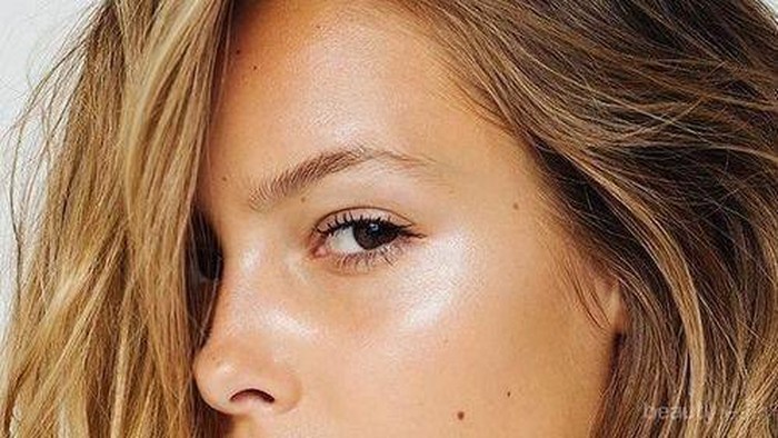 Pastikan Skincare Kamu Mengandung Bahan Ini Agar Kulit Tetap Terhidrasi Pastikan Skincare Kamu Mengandung Bahan Ini Agar Kulit Tetap Terhidrasi