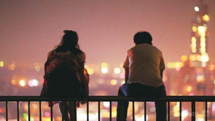Bukan karena Cinta, Ini Tanda Kamu Pacaran Hanya karena Enggak Bisa Sendiri Bukan karena Cinta, Ini Tanda Kamu Pacaran Hanya karena Enggak Bisa Sendiri