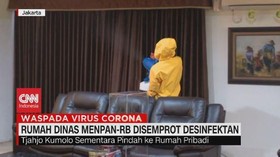 VIDEO: Rumah Dinas Menpan-RB Disemprot Disinfektan