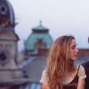 Awas, 4 Zodiak Ini Bakal Bikin Kamu Susah Move On Dari Mantan!