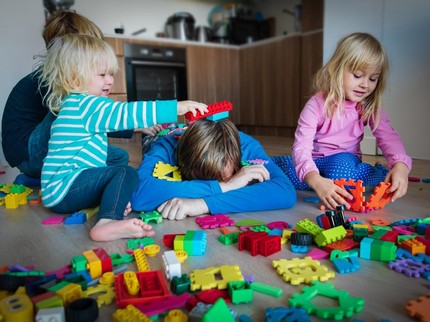 11 Tips Melatih Anak Rawat Mainan agar Tak Mudah Hilang