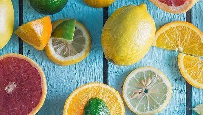 Inspirasi Tampil Fresh dengan Citrus Colour, Bikin Awet Muda Lho!
