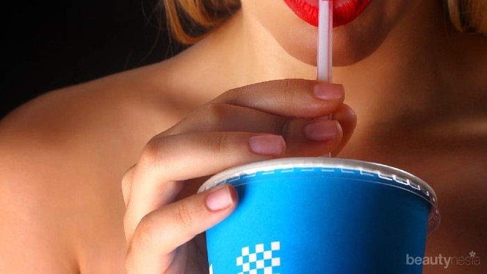 Waspada Bahaya Sedotan Plastik! Ini Pengganti Sedotan Plastik yang Bisa Kamu Pilih