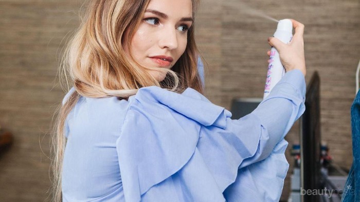 Rambut Bebas Lepek dalam Sekejap, Begini Cara yang Tepat Aplikasikan Dry Shampoo