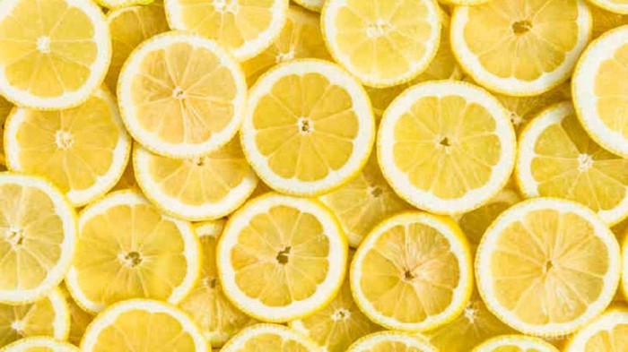 Bagus untuk Kesehatan, Ini Dia 5 Khasiat Lemon yang Tidak Boleh Dilewatkan Wanita