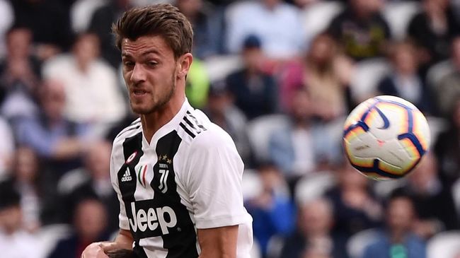 Daftar 16 Pemain Liga Italia yang Terinfeksi Corona Sebanyak 16 pemain dari kompetisi Liga Italia positif virus corona atau Covid-19, termasuk bintang Juventus Paulo Dybala.