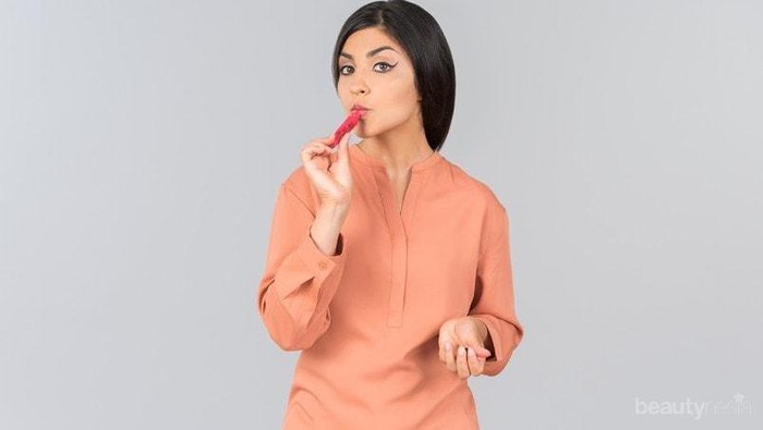 Enggak Susah, Ini 6 Cara Atasi Bibir Pecah-Pecah