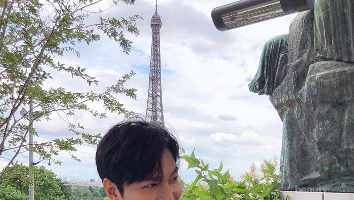 Bakal Comeback Main K-Drama, Ini Kumpulan Potret Lee Min Ho yang Awet Muda