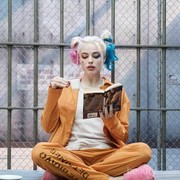 7 Style ala Margot Robbie Si Harley Quinn yang Bisa Kamu Adopsi!