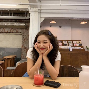 img-title Cantik, Ini Kumpulan Potret Yeri Red Velvet Penuh Senyum