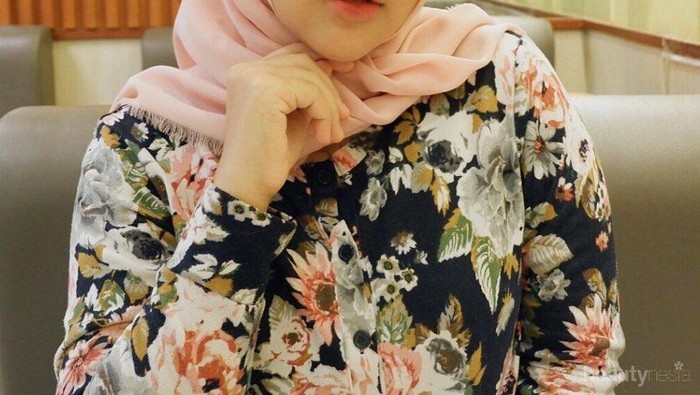 7 Potret Cantik Una Maulina, Calon Istri Sahrul Gunawan yang 19 Tahun Lebih Muda