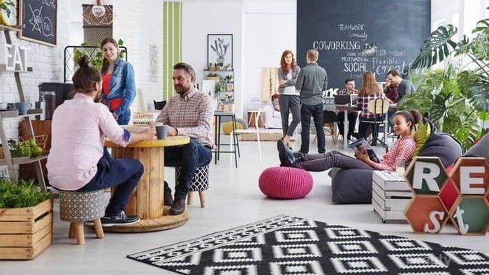 Tipe Teman-Teman Kantor yang Pasti Kamu Temui