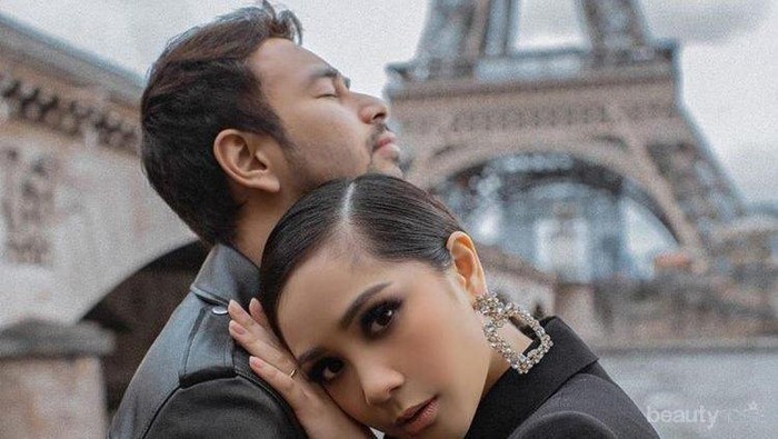 Intip Pemotretan Nagita Slavina dan Raffi Ahmad di Paris dengan Busana Serba Hitam