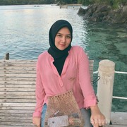 Inspirasi Gaya Hijab Simpel dan Praktis ala Una Maulina Calon Istri Sahrul Gunawan