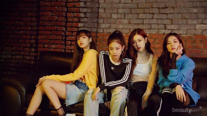 Aye Aye! Mari Intip 4 Gaya Memukau Member Blackpink dari Natural Sampai Bold Berikut Ini