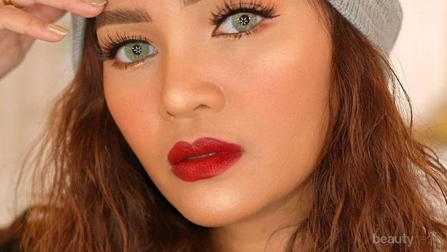 5 Lipstik Warna  Merah untuk  Kulit  Sawo  Matang  Bikin Wajah 