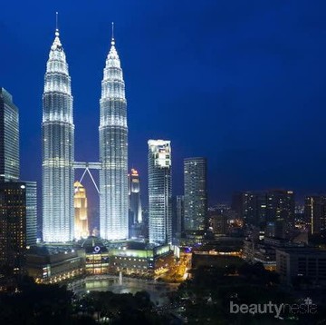 img-title Sudah Pernah Kunjungi? Ini Kumpulan Fakta Menarik Menara Kembar Petronas