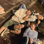 Kompak dan Kocak, Ini 8 Potret Prilly Latuconsina bersama Pemain Get Married Series